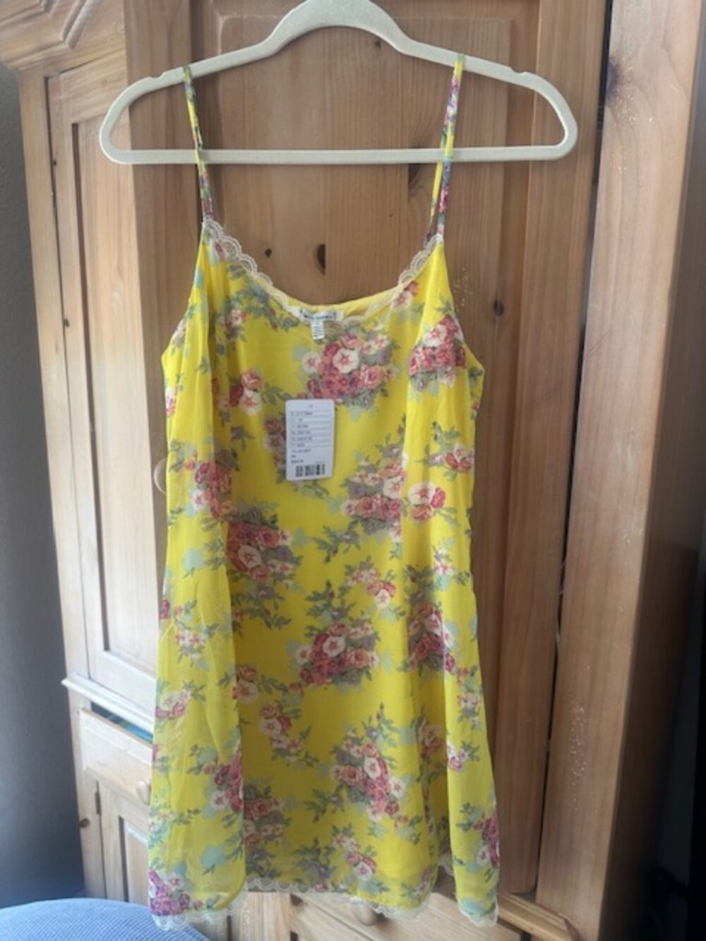 NWT Adorable Urban Outfitters dainty Sundress with lining- S-M